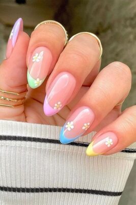 Pastel Daisy French-Tip Manicure